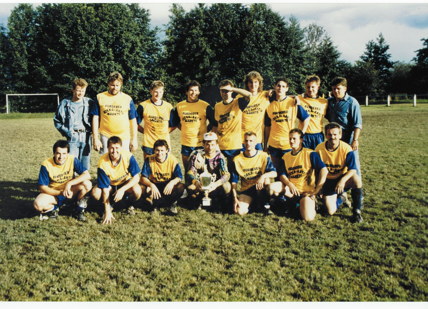 Mannschaft Vorwärts Lokomotive March